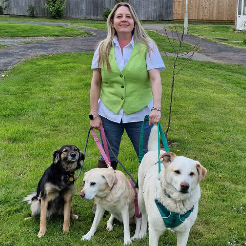 Trustee - Sarah Dyer